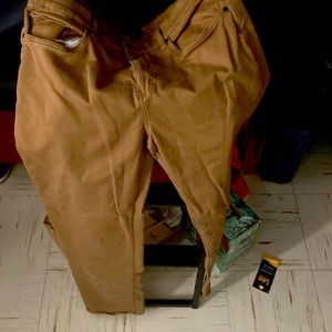 Pair of Khaki pants size 38x32. Never been wore before.